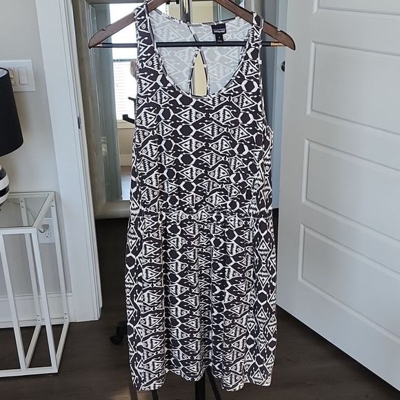 Patagonia Dresses & Skirts - Patagonia M MEDIUM West Ashley IkatFish Dress